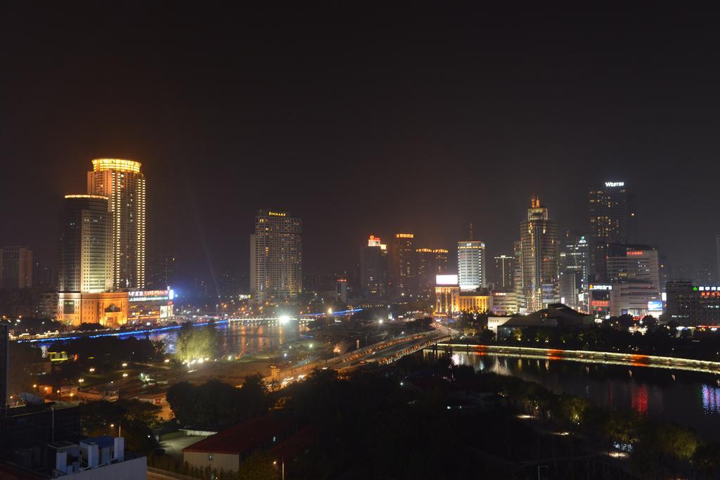 Yitel Ningbo Old Bund Hotel Exterior foto